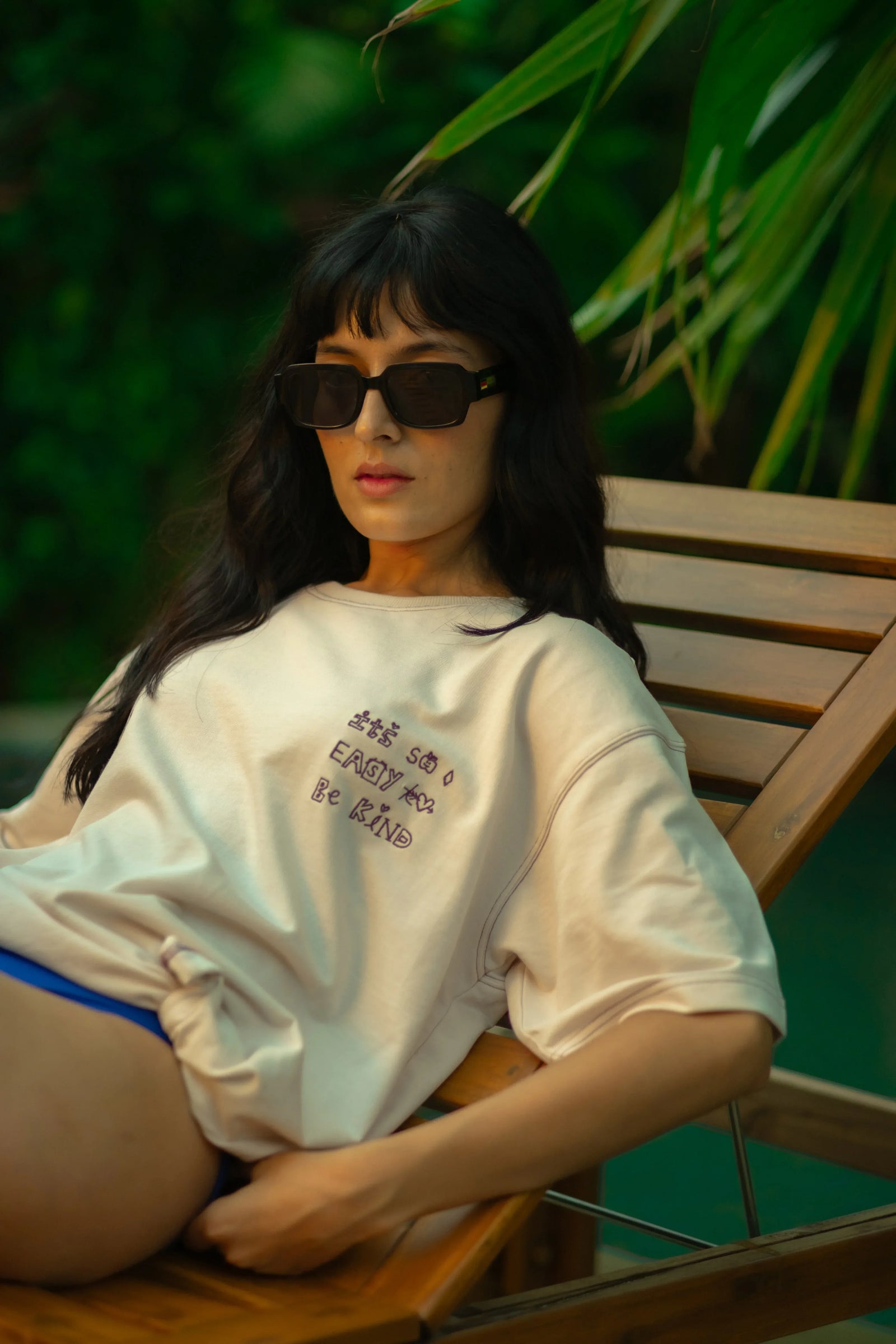 Contrast Stitch Kind T-Shirt - Kairo Store